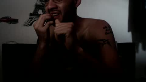 Snapshot of david_hot12 chatting on 12-22-24, 12:27 david online show from 12-22-24, 12:27