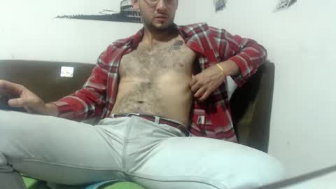 Snapshot of david_hot12 chatting on 01-20-25, 03:26 david online show from 01-20-25, 03:26