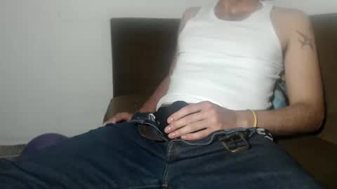 Snapshot of david_hot12 chatting on 01-25-25, 07:28 david online show from 01-25-25, 07:28