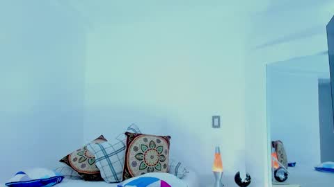 Hey im David that loves to explore and speak their fantasies. Very open talktative and nice. Feel free to chat with me online show from 12-22-25, 11:29