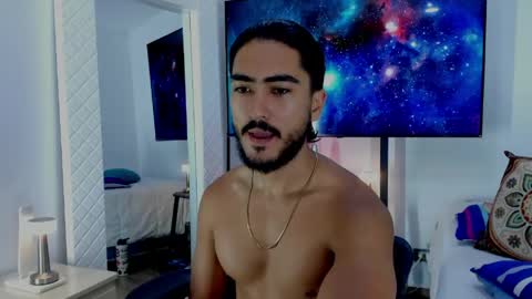 Snapshot of david_johnson372 chatting on 04-24-26, 10:39 Hey im David that loves to explore and speak their fantasies. Very open talktative and nice. Feel free to chat with me online show from 04-24-26, 10:39