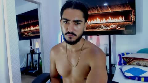 Snapshot of david_johnson372 chatting on 05-12-26, 10:56 Hey im David that loves to explore and speak their fantasies. Very open talktative and nice. Feel free to chat with me online show from 05-12-26, 10:56