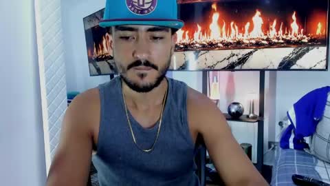 Snapshot of david_johnson372 chatting on 05-25-26, 01:22 Hey im David that loves to explore and speak their fantasies. Very open talktative and nice. Feel free to chat with me online show from 05-25-26, 01:22