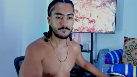 Snapshot of david_johnson372 chatting on 06-12-26, 11:09 Hey im David that loves to explore and speak their fantasies. Very open talktative and nice. Feel free to chat with me online show from 06-12-26, 11:09