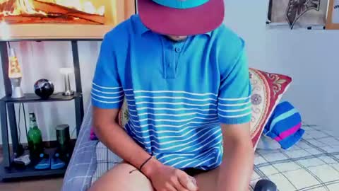 Snapshot of david_johnson372 chatting on 06-15-26, 12:07 Hey im David that loves to explore and speak their fantasies. Very open talktative and nice. Feel free to chat with me online show from 06-15-26, 12:07