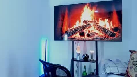 Snapshot of david_johnson372 chatting on 07-16-26, 10:21 Hey im David that loves to explore and speak their fantasies. Very open talktative and nice. Feel free to chat with me online show from 07-16-26, 10:21