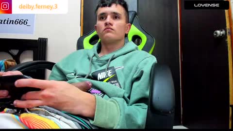 Snapshot of david_latin666_ chatting on 12-20-24, 05:25 David online show from 12-20-24, 05:25