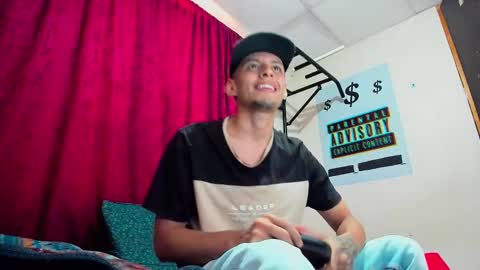 Snapshot of david_latin666_ chatting on 10-02-25, 07:21 David online show from 10-02-25, 07:21