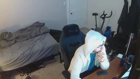 Snapshot of david_novabear chatting on 12-07-24, 09:00 David online show from 12-07-24, 09:00