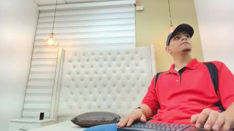 david_victoriaa online show from 12-16-25, 01:05