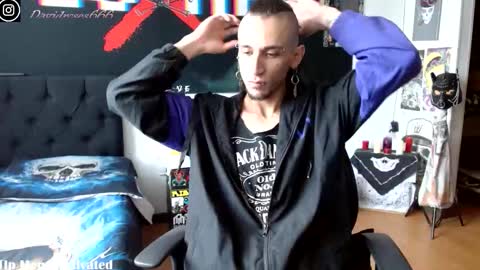 Snapshot of davidroses420 chatting on 10-05-25, 07:01 online show from 10-05-25, 07:01