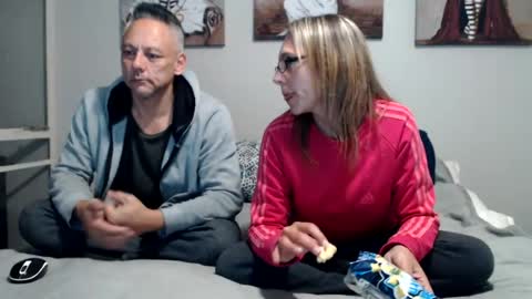 Snapshot of davidstong_cam chatting on 06-15-26, 08:44 Davidstrong cam online show from 06-15-26, 08:44