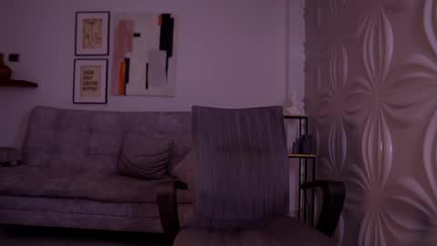 Snapshot of davies_brown chatting on 05-19-26, 07:31 Davies brown schedule 12pm to 5pm col time online show from 05-19-26, 07:31