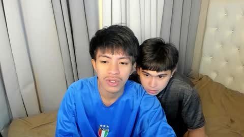 Snapshot of davincihugecock chatting on 02-08-26, 04:43 daniel online show from 02-08-26, 04:43