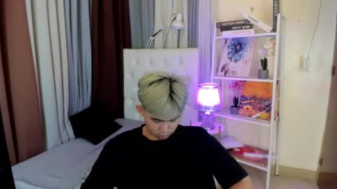 Snapshot of davincihugecock chatting on 04-19-26, 06:10 daniel online show from 04-19-26, 06:10