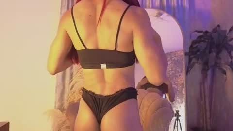 Snapshot of davis_saint chatting on 06-24-26, 11:31 Davis online show from 06-24-26, 11:31