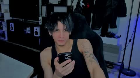 Snapshot of davisross chatting on 04-27-26, 02:15 davis online show from 04-27-26, 02:15