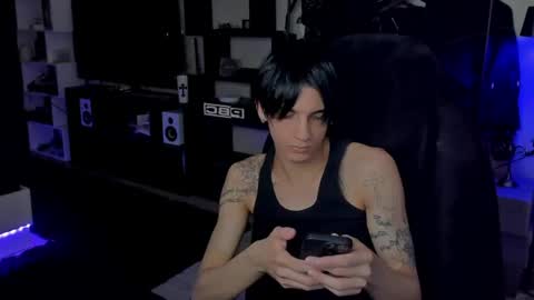 Snapshot of davisross chatting on 07-09-26, 12:09 davis online show from 07-09-26, 12:09