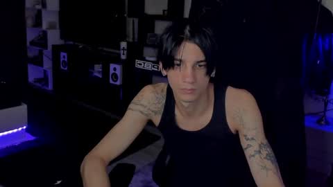 Snapshot of davisross chatting on 07-15-26, 06:18 davis online show from 07-15-26, 06:18