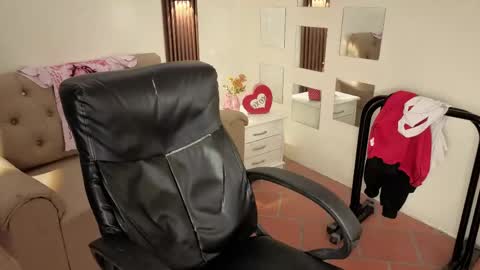 davoxer online show from 04-12-26, 03:22