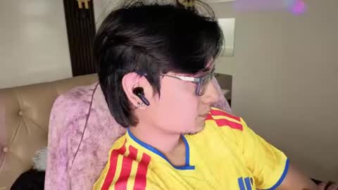 Snapshot of davoxer chatting on 06-24-26, 03:38 davoxer online show from 06-24-26, 03:38