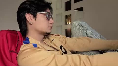 Snapshot of davoxer chatting on 06-25-26, 05:12 davoxer online show from 06-25-26, 05:12