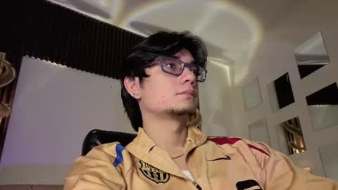 Snapshot of davoxer chatting on 07-17-26, 03:35 davoxer online show from 07-17-26, 03:35