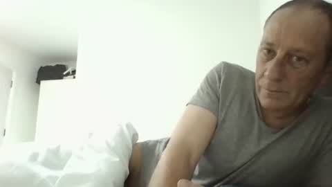 davyboi15 online show from 04-05-26, 04:48