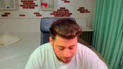 Snapshot of daxgreer chatting on 06-12-26, 04:11 DaxGreer online show from 06-12-26, 04:11