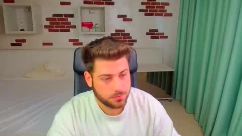 Snapshot of daxgreer chatting on 06-22-26, 04:09 DaxGreer online show from 06-22-26, 04:09