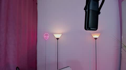 I am Dayanna  tecca online show from 12-06-24, 03:30