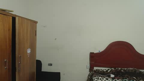 Dylon online show from 01-17-26, 12:15