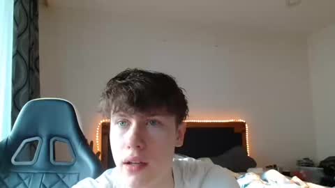 Snapshot of daypaul chatting on 01-08-25, 08:16 daypaul online show from 01-08-25, 08:16
