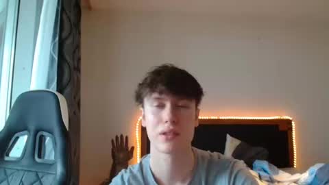 Snapshot of daypaul chatting on 01-09-25, 08:24 daypaul online show from 01-09-25, 08:24