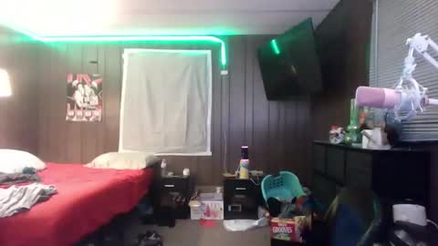 Snapshot of dazedconfession chatting on 12-22-25, 05:48 DazedConfession online show from 12-22-25, 05:48