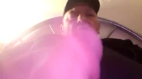 Snapshot of dazzaboxer chatting on 11-01-25, 01:18 dazzaboxer online show from 11-01-25, 01:18