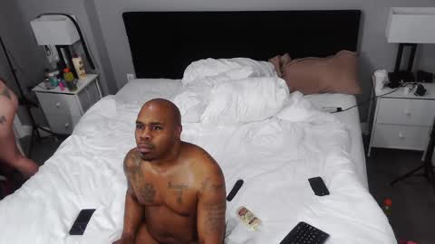 DCrush online show from 02-28-25, 05:15