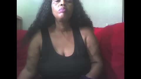 Snapshot of ddboobsnipples chatting on 01-02-25, 08:06 ddboobsnipples online show from 01-02-25, 08:06