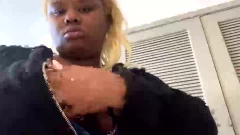 ddebbie536 online show from 10-07-25, 07:00