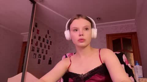 Dee online show from 07-10-26, 01:14