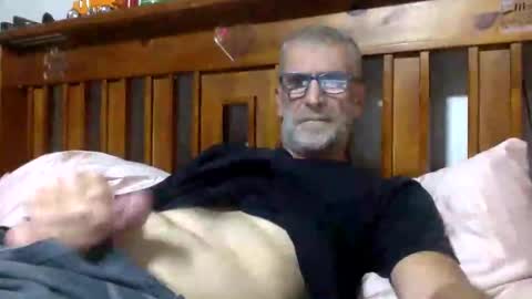 deanofflove2210 online show from 01-09-25, 05:23