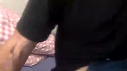 Snapshot of deanofflove221000 chatting on 09-25-25, 05:22 deanofflove221000 online show from 09-25-25, 05:22