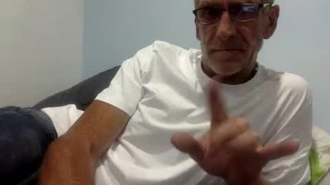 Snapshot of deanofflove221000 chatting on 02-08-26, 12:08 deanofflove221000 online show from 02-08-26, 12:08