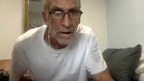 Snapshot of deanofflove221000 chatting on 02-09-26, 08:07 deanofflove221000 online show from 02-09-26, 08:07