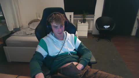 Dean online show from 11-25-25, 09:26