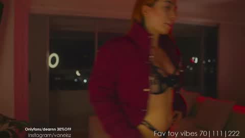 Snapshot of dearnina chatting on 02-11-25, 10:59 NINA   30OFF online show from 02-11-25, 10:59