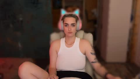 T online show from 06-30-26, 01:06