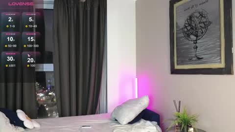 Eva online show from 10-22-25, 06:07