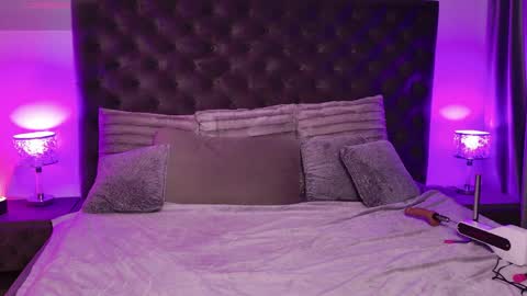 debinnyneanalover online show from 03-29-26, 08:14