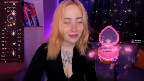 Snapshot of deborah_moore chatting on 07-17-26, 02:07 Debora online show from 07-17-26, 02:07
